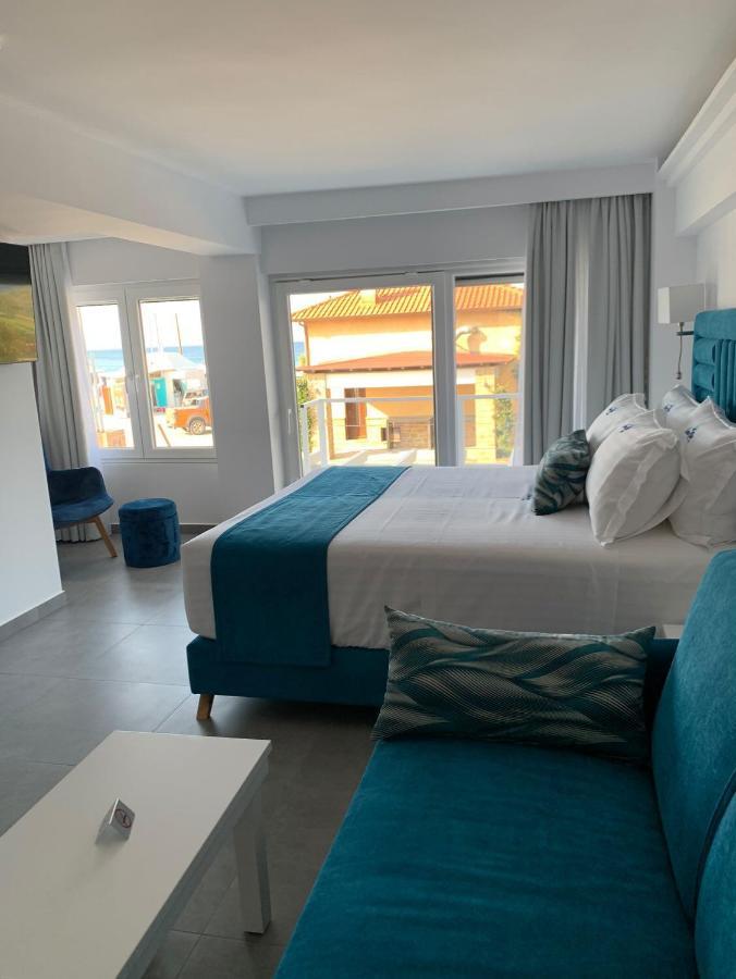 Ocean Blue Suites อิเอริสโซส ภายนอก รูปภาพ
