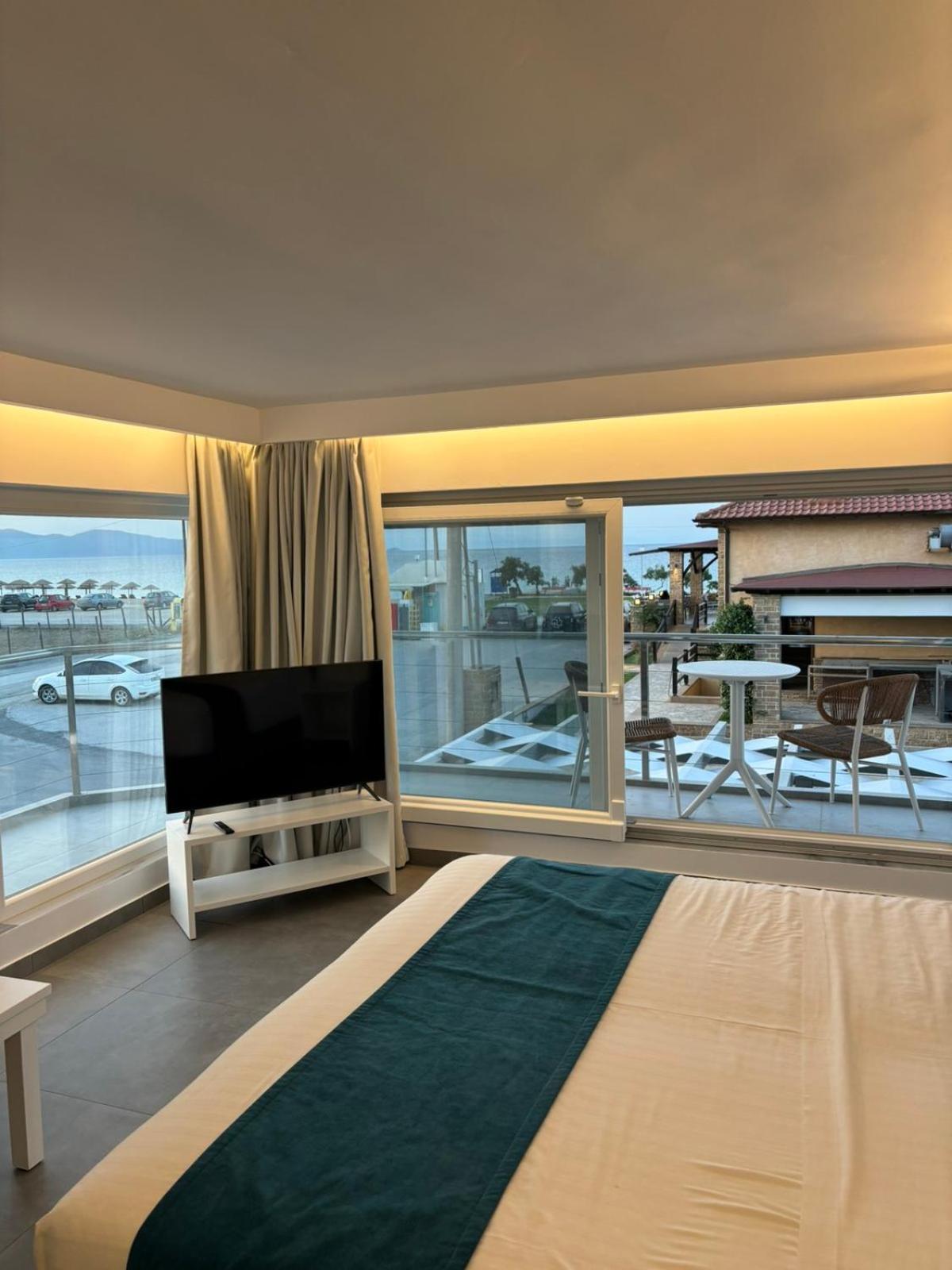 Ocean Blue Suites อิเอริสโซส ห้อง รูปภาพ